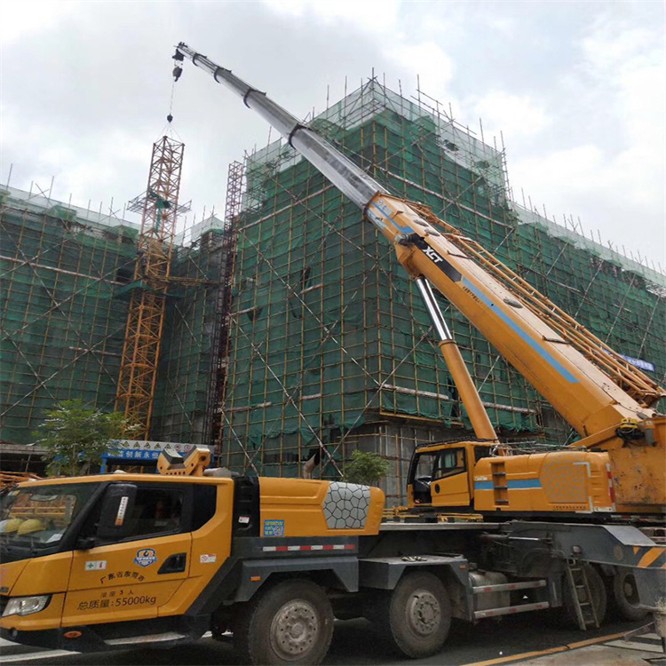 南昌25吨吊车租赁费用怎么算？选公司必看5大避坑指南