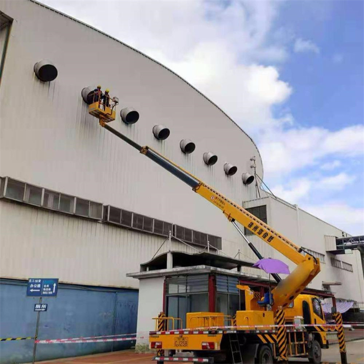 南昌高空作业车出租服务：专业广告牌安装解决方案