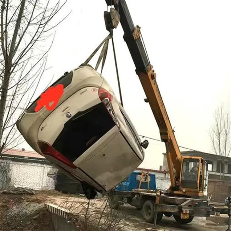 南昌随时待命，吊车24小时道路救援服务全解析